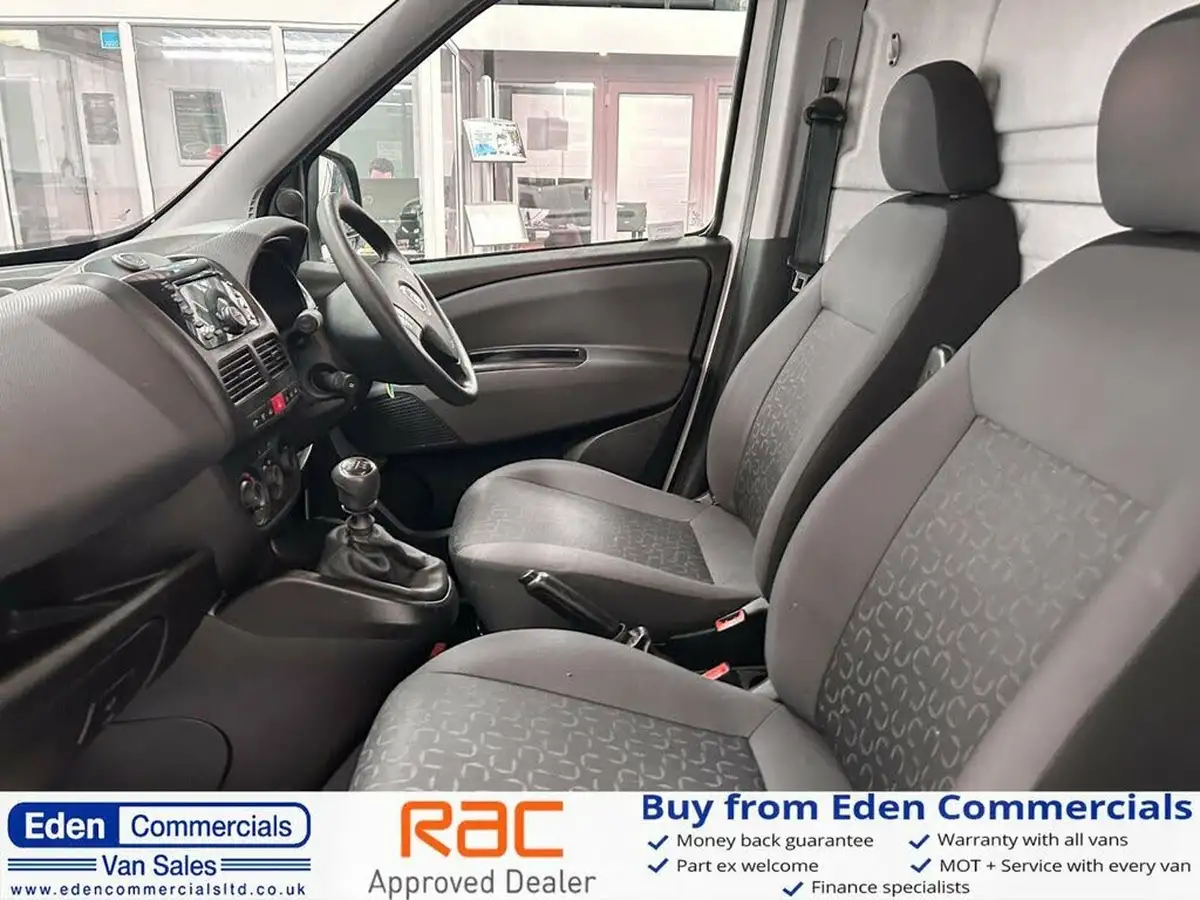 2021-fiat-doblo-cargo-16td-l2h1-maxi-tecnico-105bhpeu6dt-panel-van-big-7