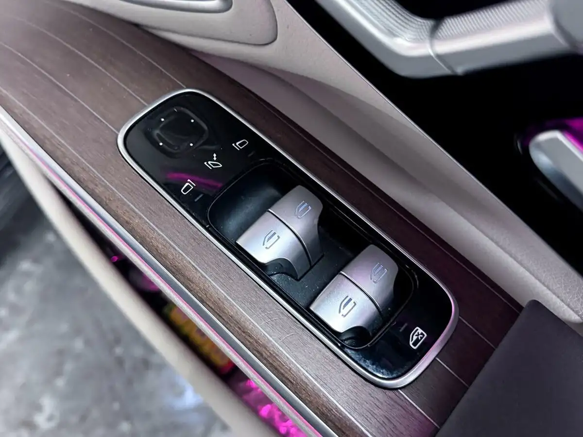2022-mercedes-benz-eqs-e-eqs-450-exclusive-luxury-333ps-big-21