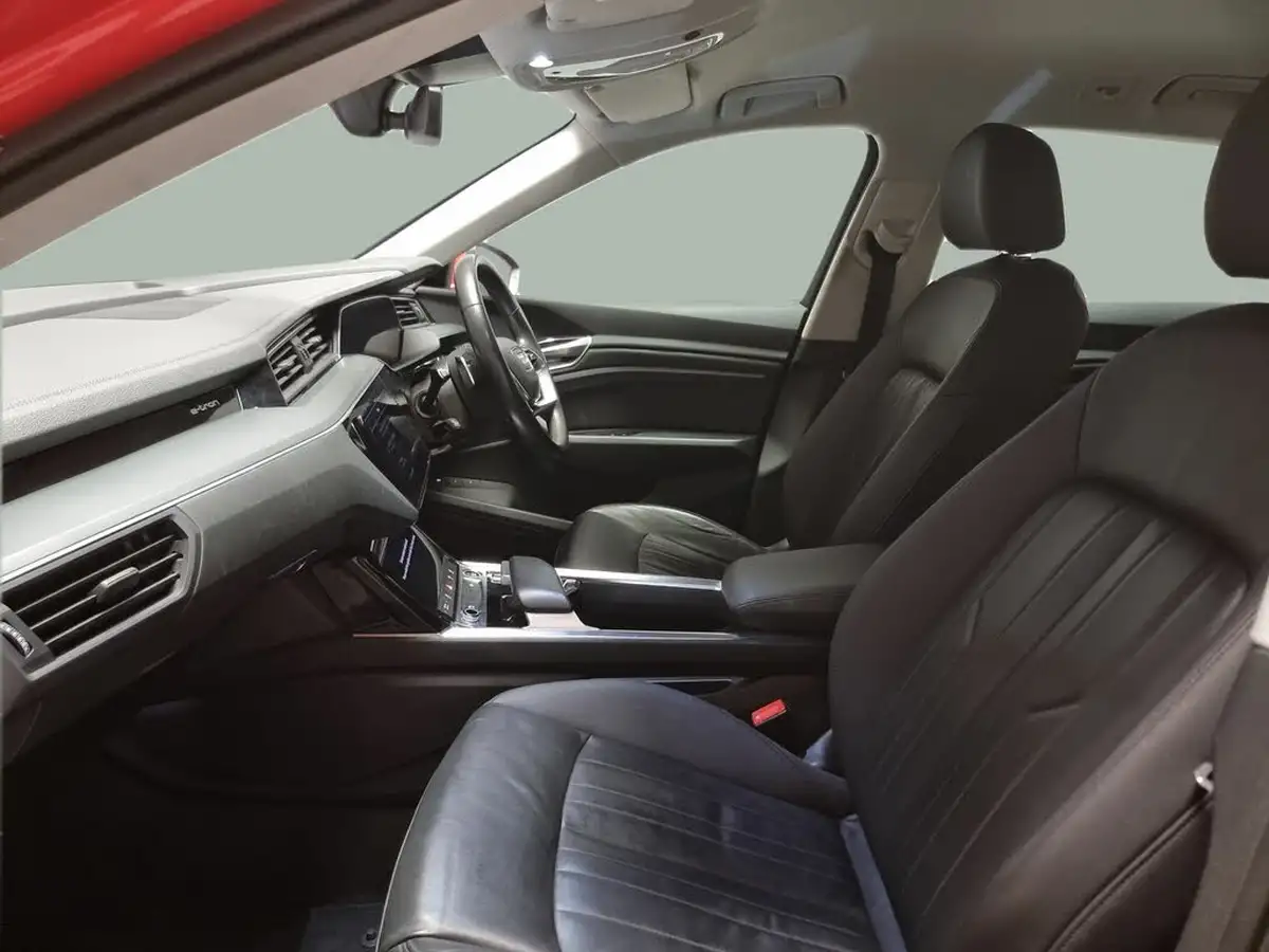 2021-audi-e-tron-50e-technik-station-wagon-big-2