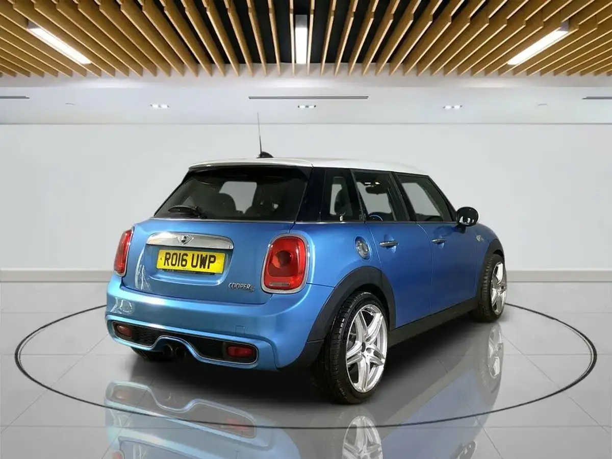 2016-mini-cooper-20-cooper-s-ss-hatchback-5d-big-6