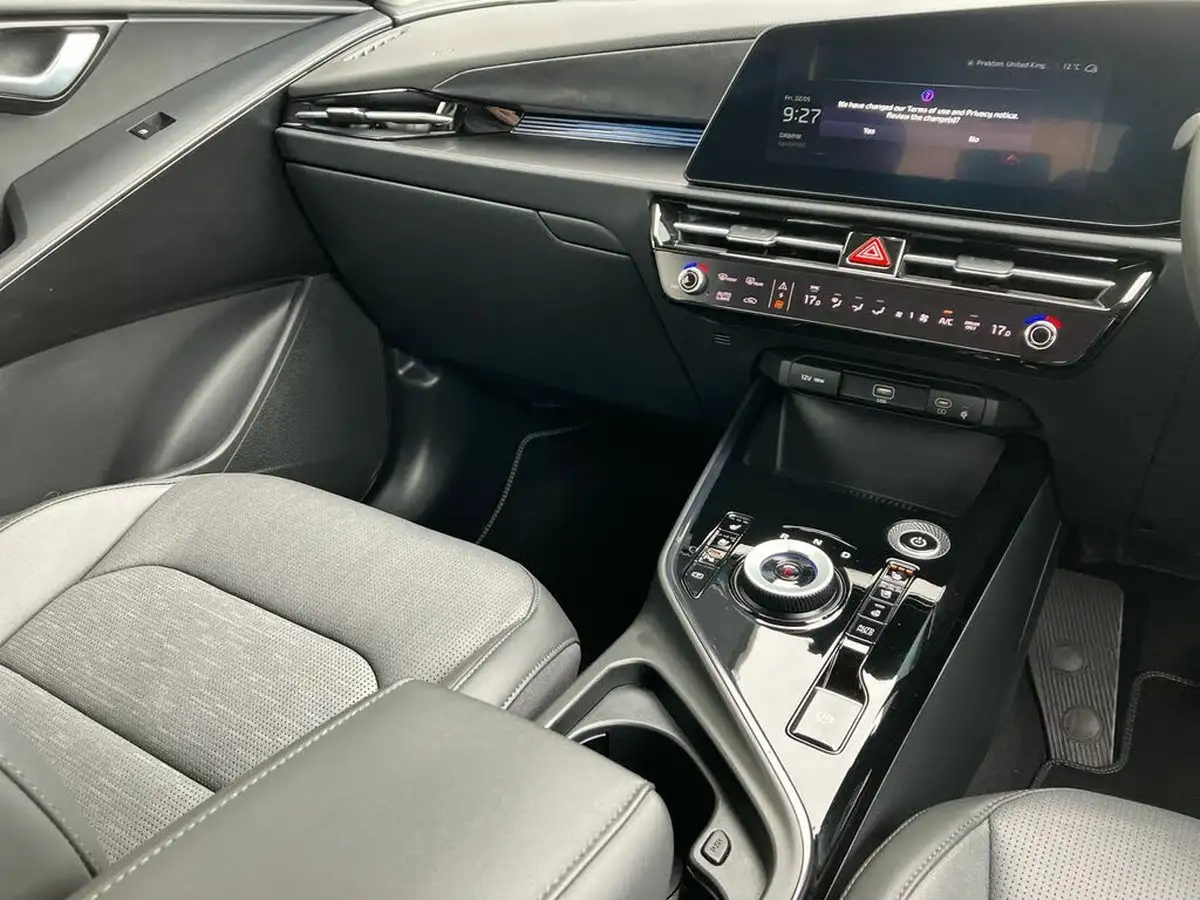 2024-kia-niro-ev-e-4-heat-pump-big-16