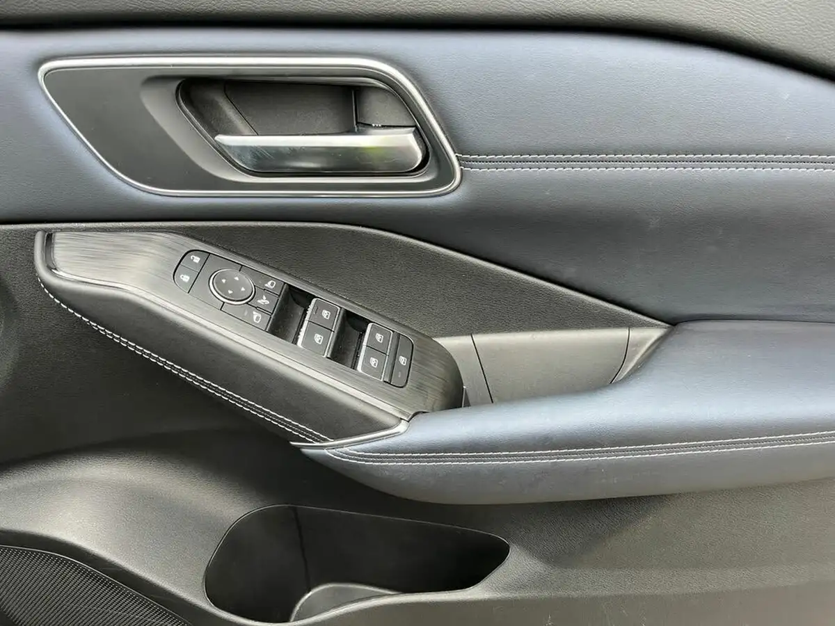 2024-nissan-qashqai-15-tekna-big-23
