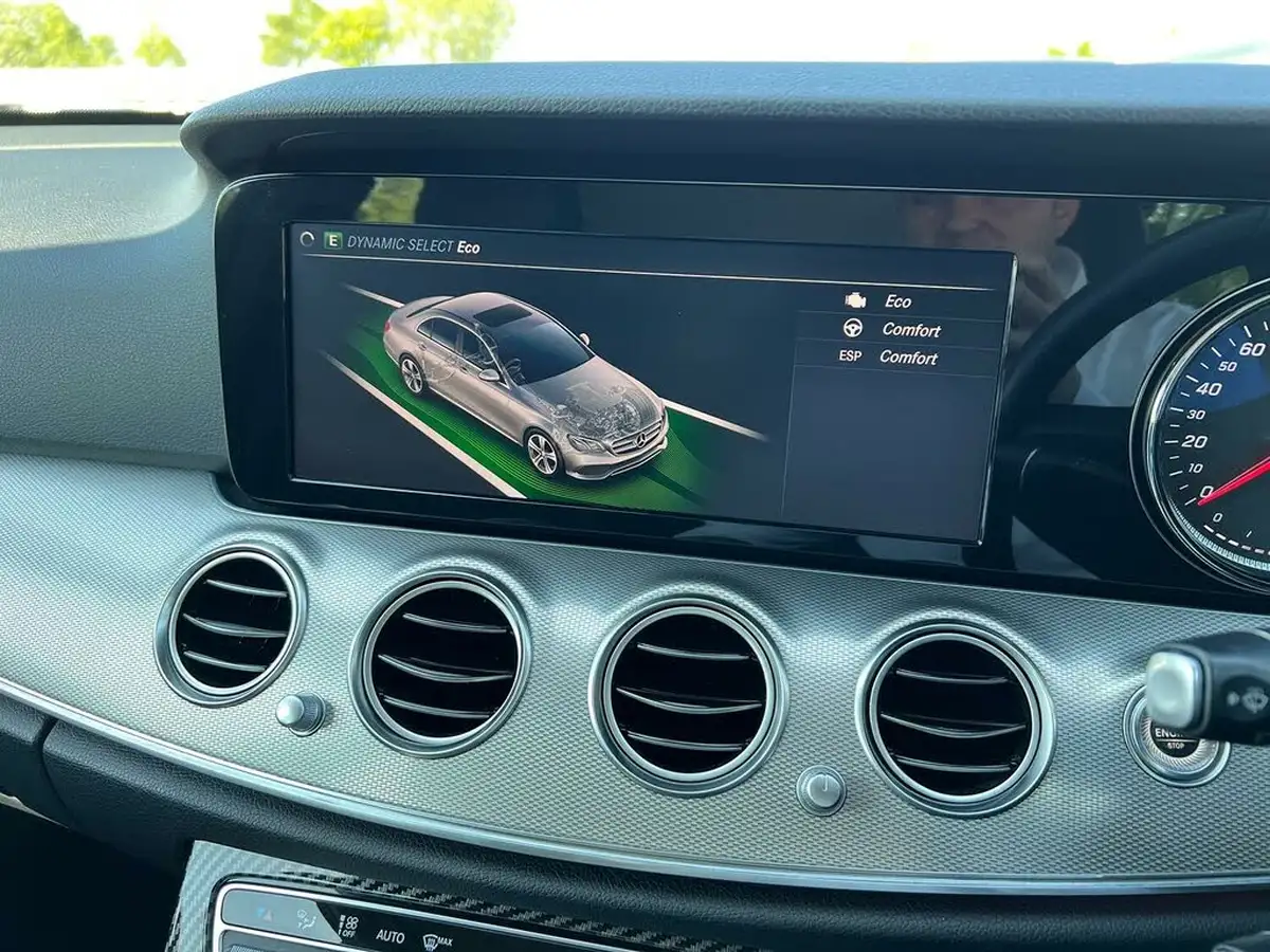 2018-mercedes-benz-e-class-20d-e220d-se-ss-saloon-4d-big-16