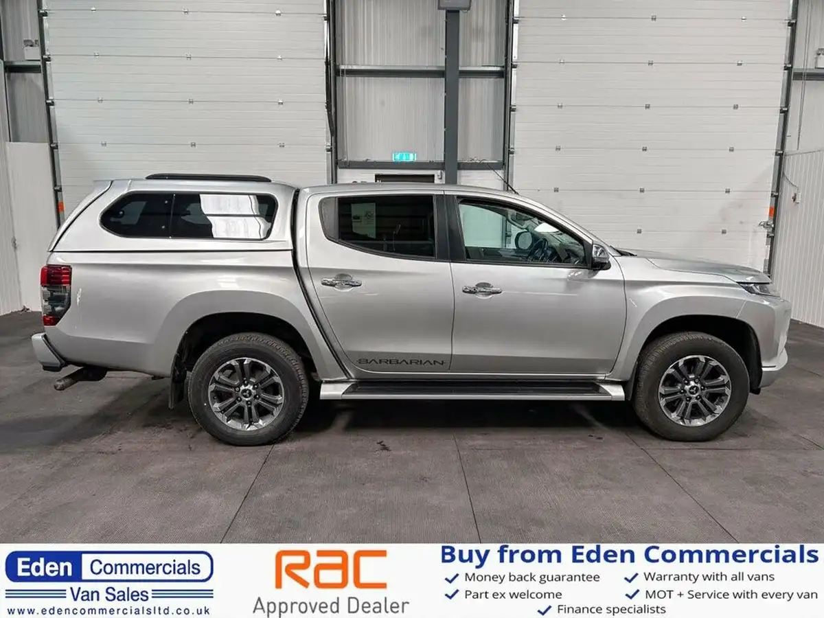 2020-mitsubishi-l200-22di-d-barbarian-auto-big-1