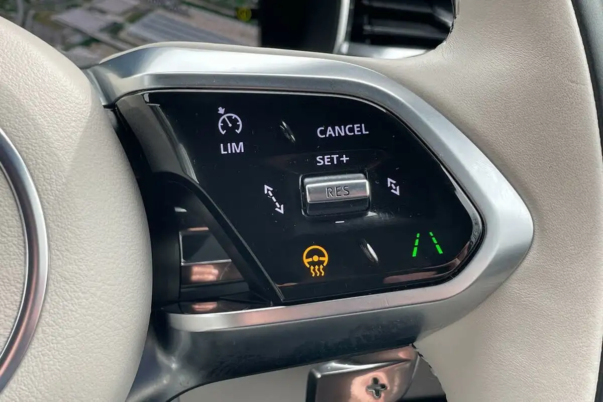 2024-jaguar-f-pace-20-p400e-r-dynamic-se-black-90th-anniversary-edition-big-27