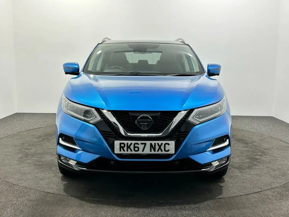 2017-nissan-qashqai-16-dig-t-tekna-big-2