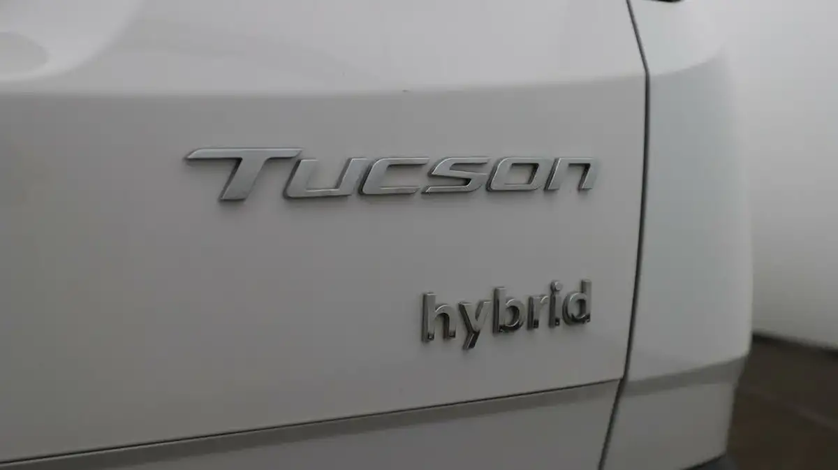2023-hyundai-tucson-16-t-gdi-se-connect-230ps-hybrid-auto-big-22