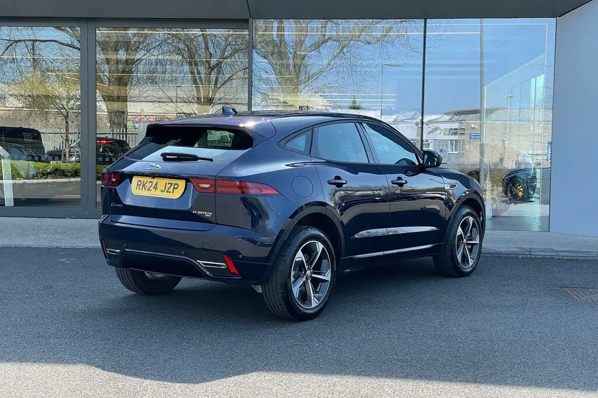 2023-jaguar-e-pace-15-p300e-r-dynamic-se-big-6