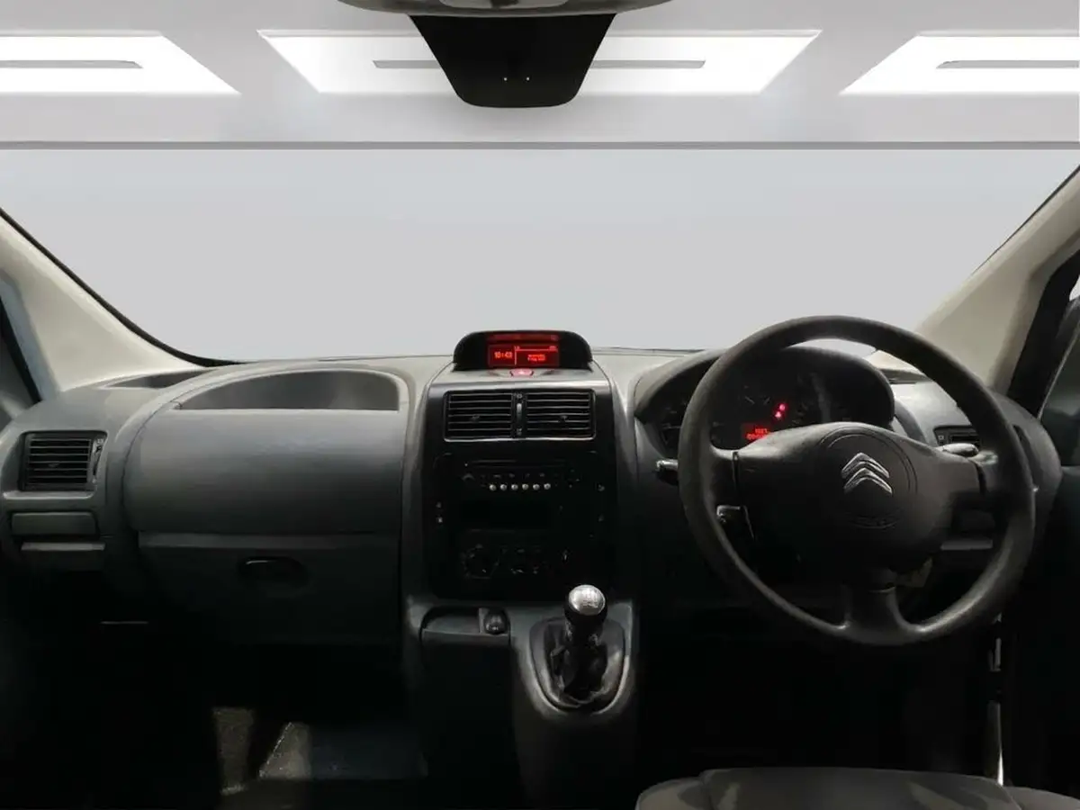 2016-citroen-dispatch-20td-enterprise-panel-big-5