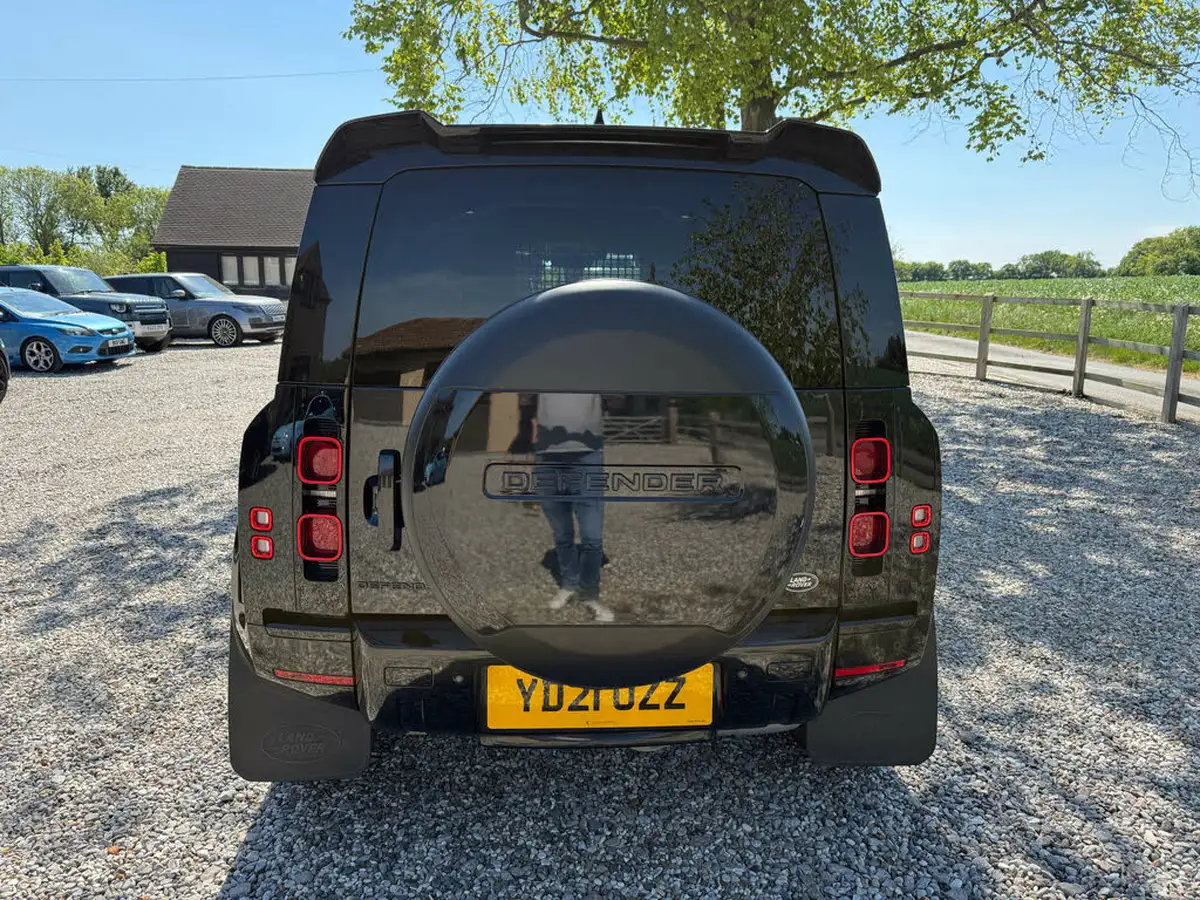 2021-land-rover-110-defender-30-d250-hard-top-s-110-big-7