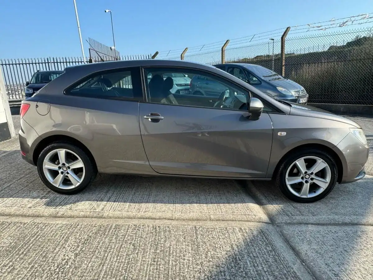 2014-seat-ibiza-14-toca-16v-85ps-sportcoupe-3d-big-7