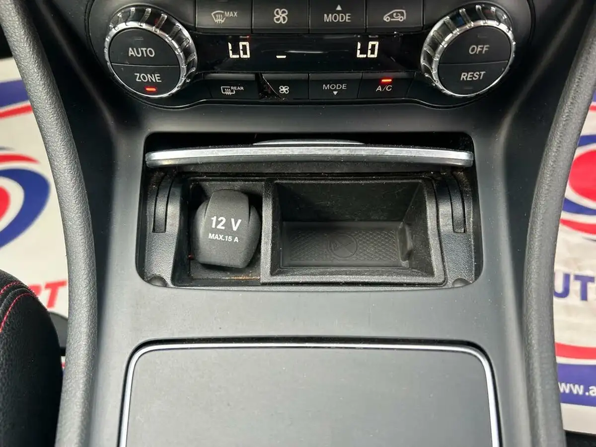 2016-mercedes-benz-cla-21d-cla-220-amg-line-4matic-coupe-4d-big-45