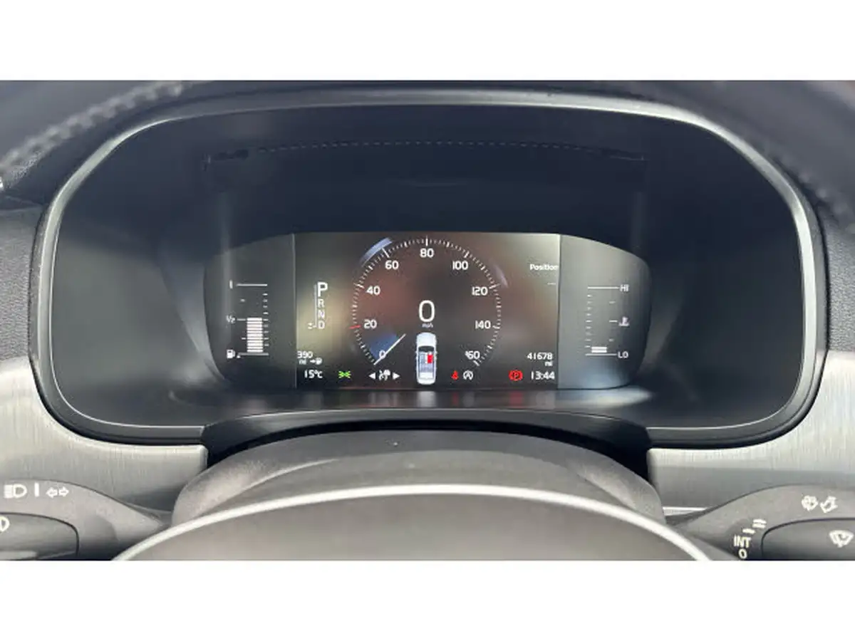 2017-volvo-s90-20td-d4-momentum-big-17