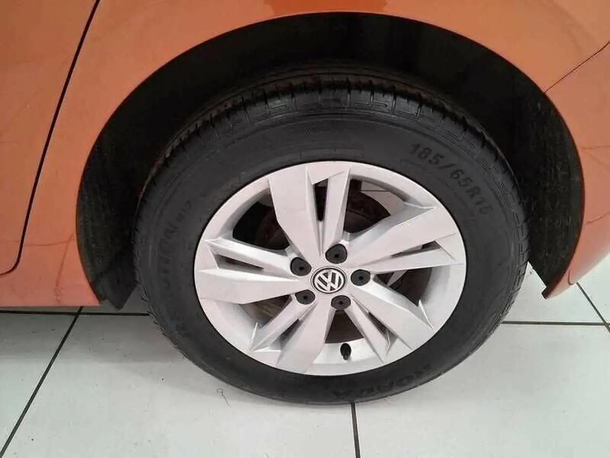 2018-volkswagen-polo-10-se-65ps-big-6
