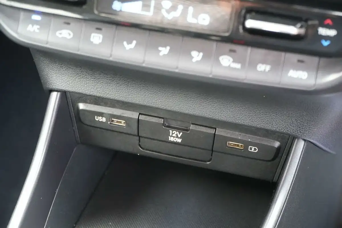 2021-hyundai-i20-10-t-gdi-premium-eclutch-imt-big-44