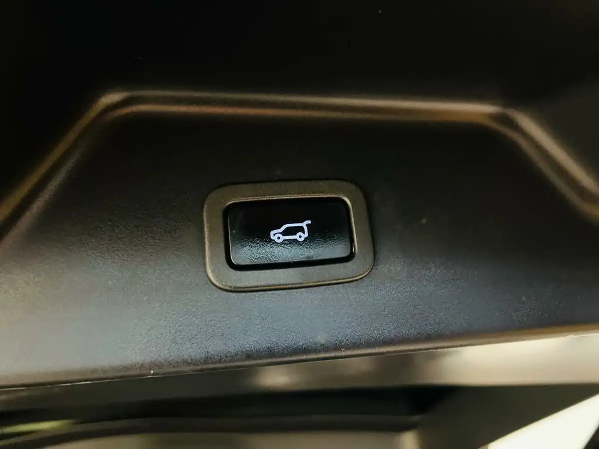 2019-land-rover-range-rover-20p400e-phev-vogue-se-big-19