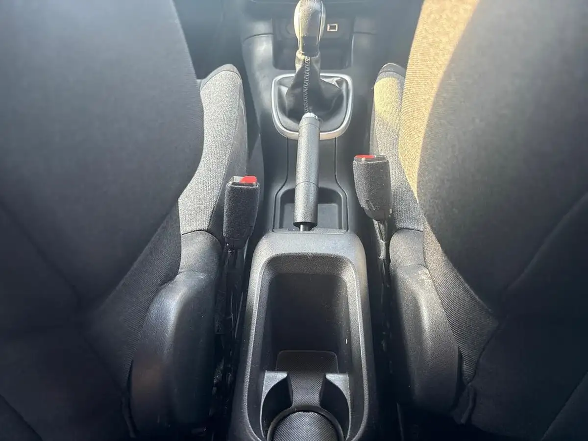 2018-citroen-c3-12-puretech-flair-nav-edition-82ps-big-33