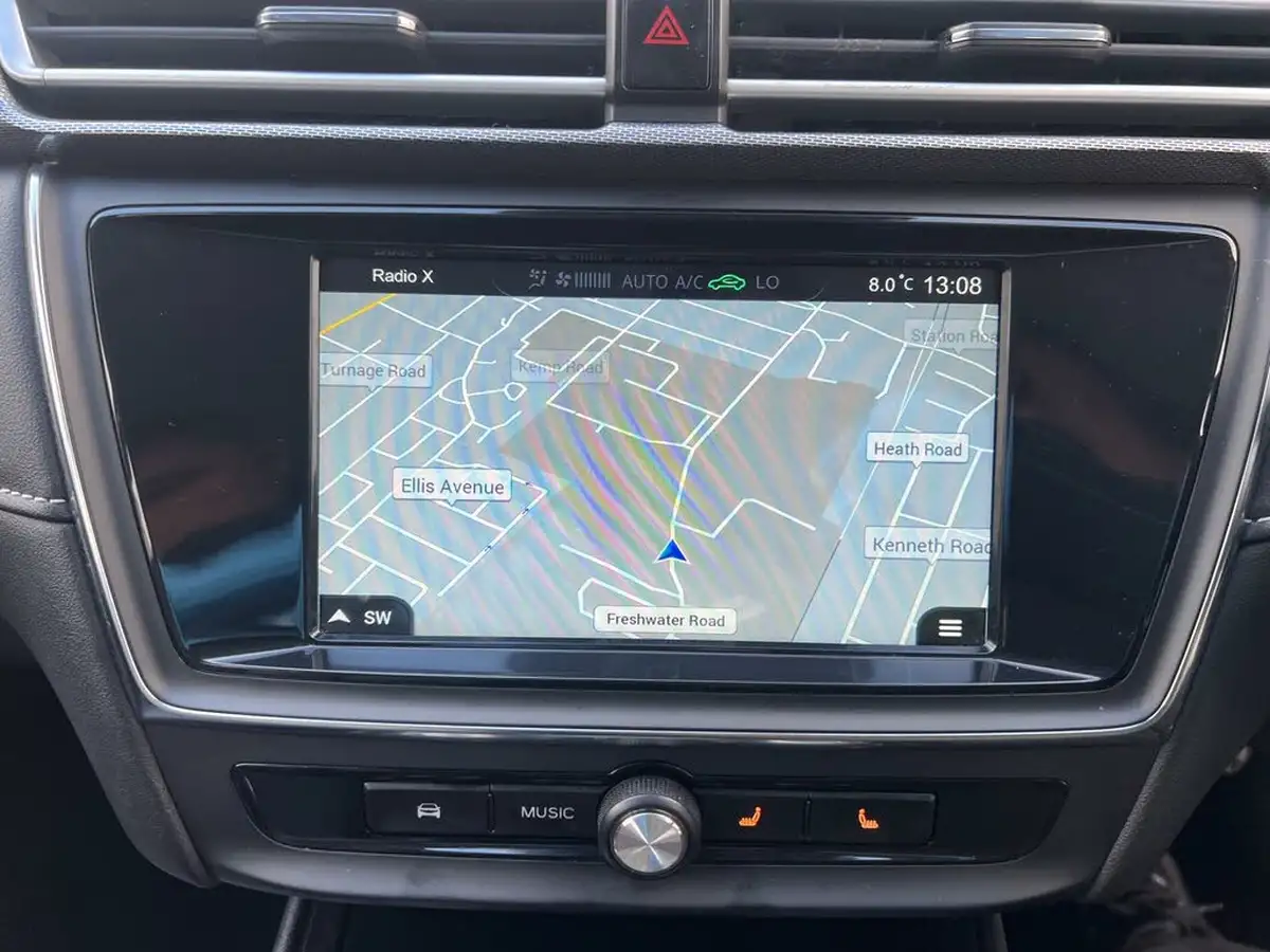 2022-mg-mg5-e-exclusive-ev-long-range-big-15