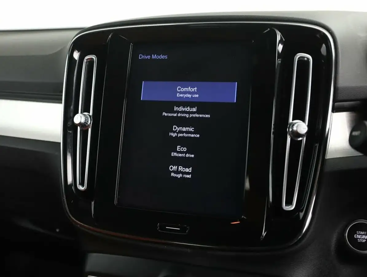 2020-volvo-xc40-20-t4-inscription-pro-big-40
