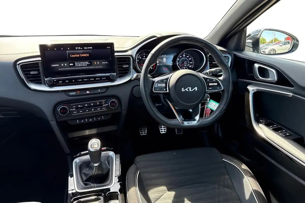 2024-kia-ceed-15-t-gdi-gt-line-138bhp-big-17