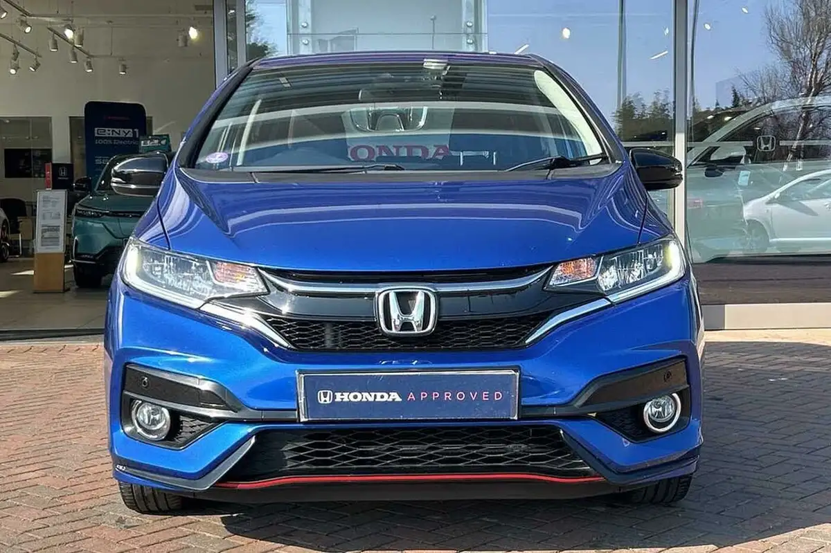 2019-honda-jazz-15-i-vtec-sport-navi-cvt-big-1