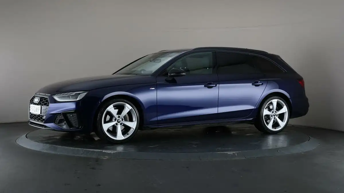 2021-audi-a4-avant-20-40-tfsi-black-edition-204ps-big-33