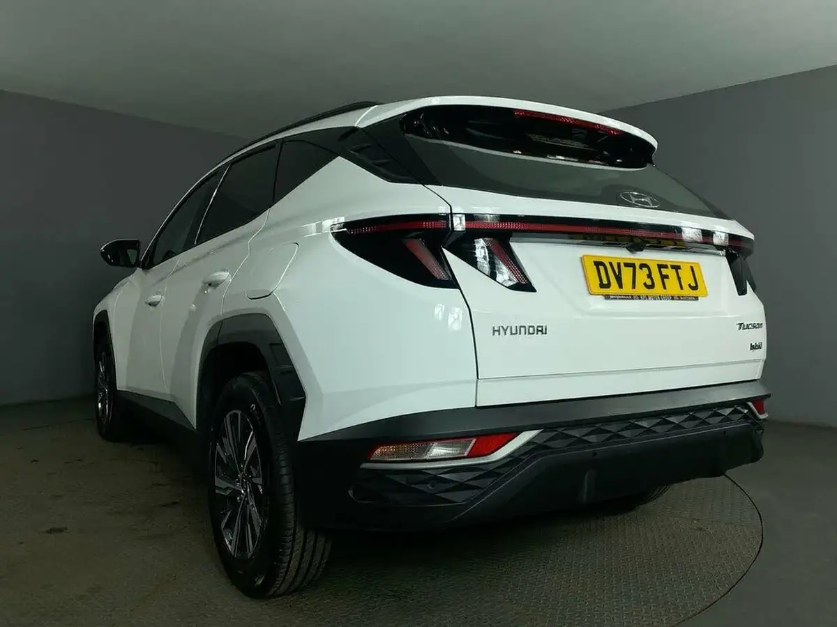 2023-hyundai-tucson-16-t-gdi-se-connect-230ps-hybrid-auto-big-13