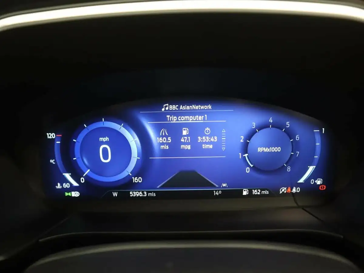 2023-ford-kuga-15t-titanium-edition-big-11