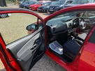 2016-toyota-yaris-133-design-small-26