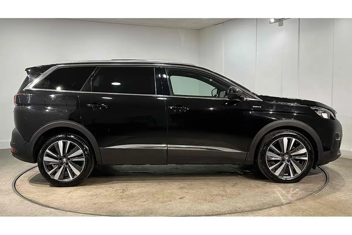 2020-peugeot-5008-suv-12-puretech-gt-line-premium-eat8-big-3
