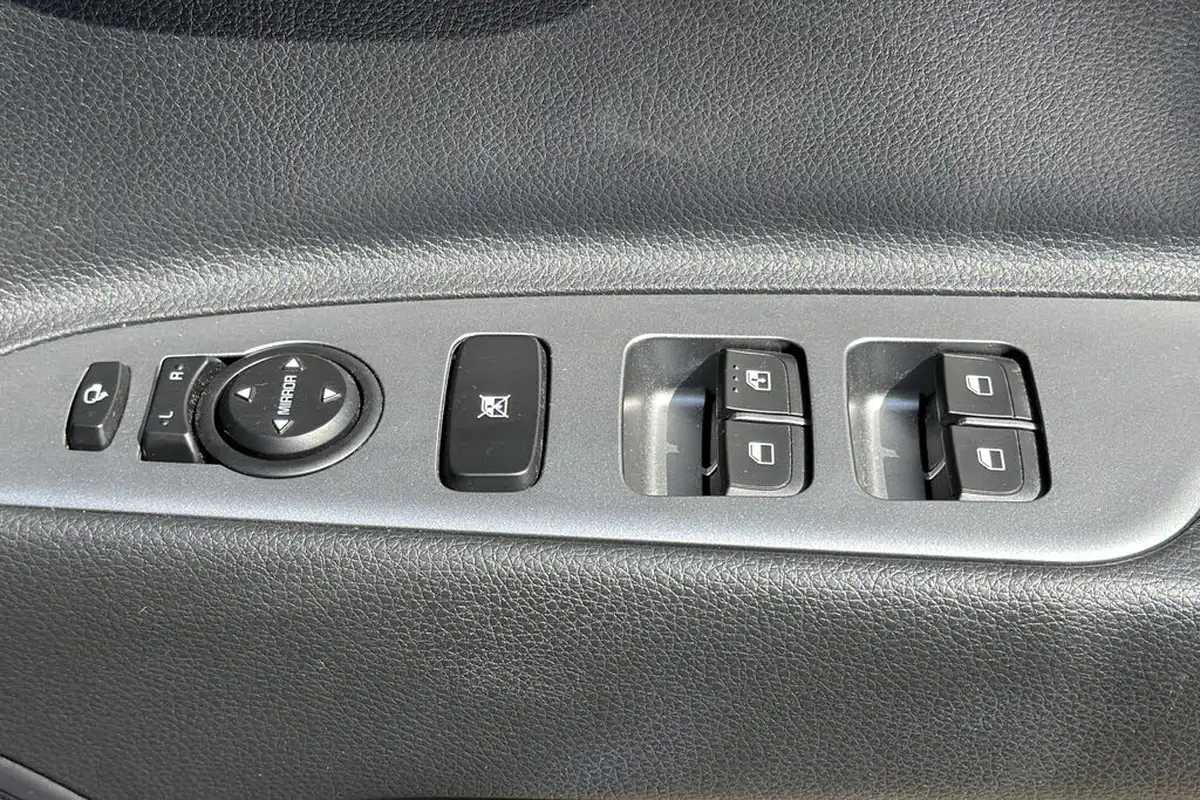 2021-kia-rio-10-t-gdi-gt-line-s-48v-big-22