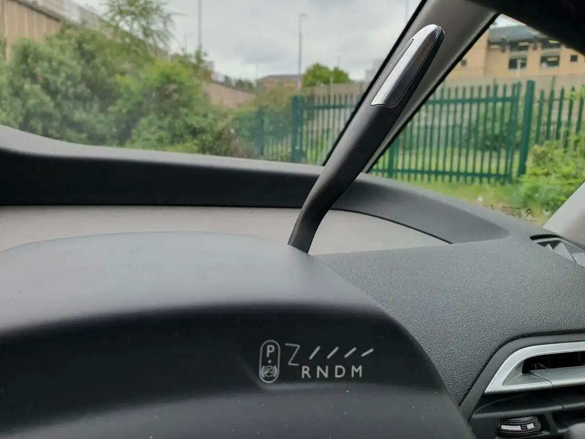2022-citroen-grand-c4-spacetourer-12-puretech-shine-eat8-big-23