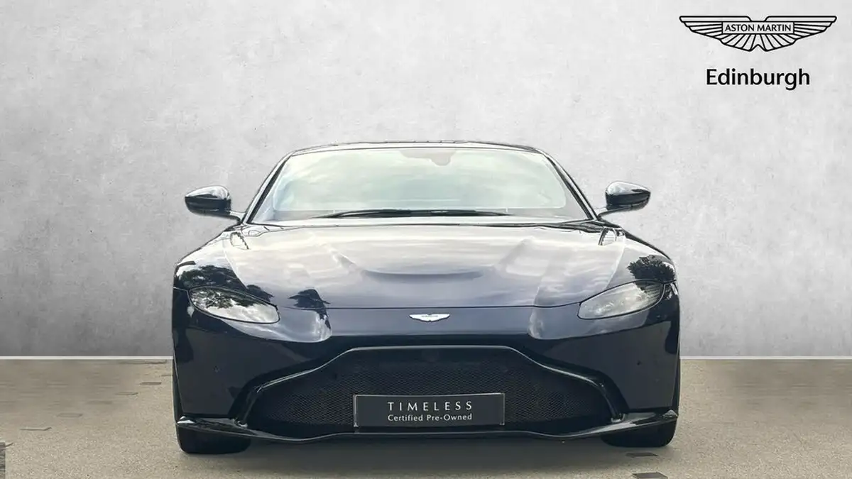 2020-aston-martin-vantage-40-v8-vantage-amr-hero-big-6