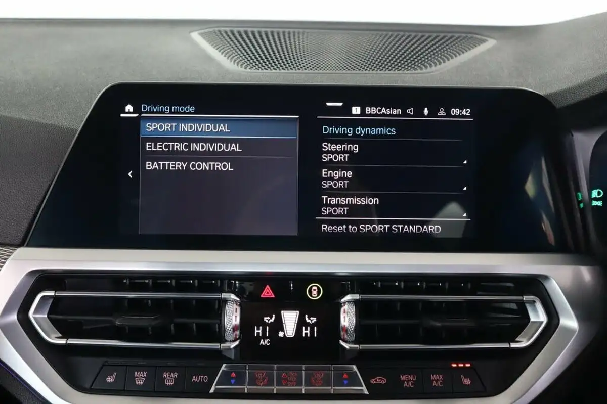 2019-bmw-3-series-20-330e-m-sport-plus-pack-big-42