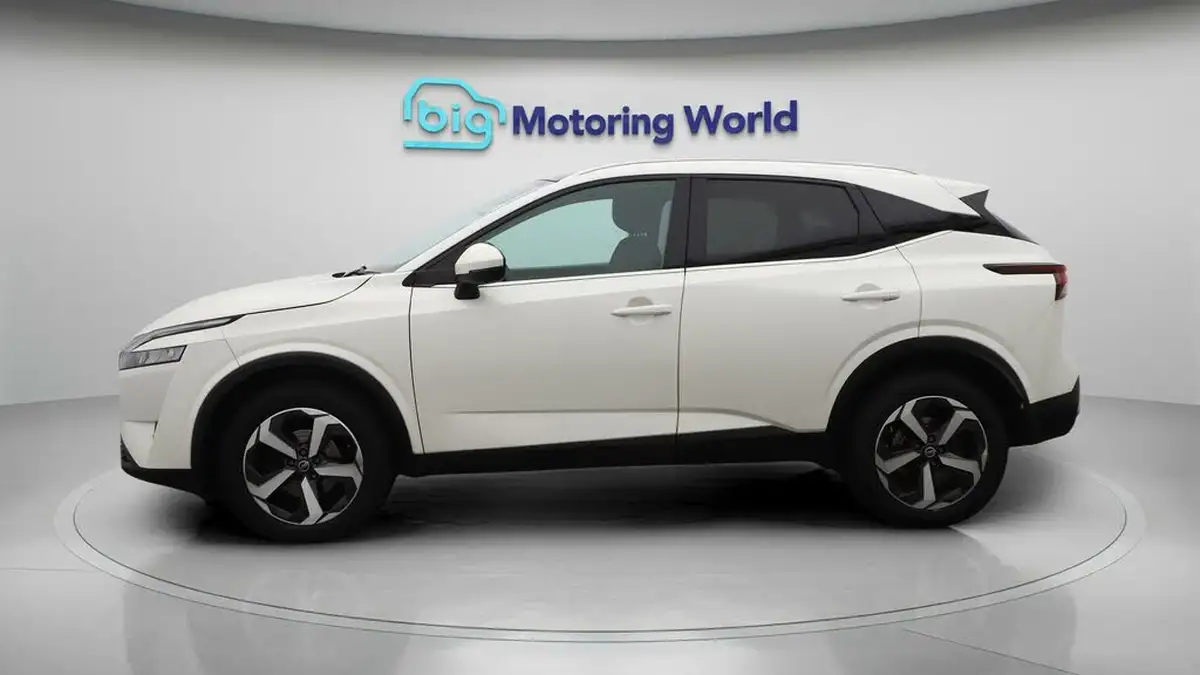 2022-nissan-qashqai-13-dig-t-n-connecta-140ps-big-4