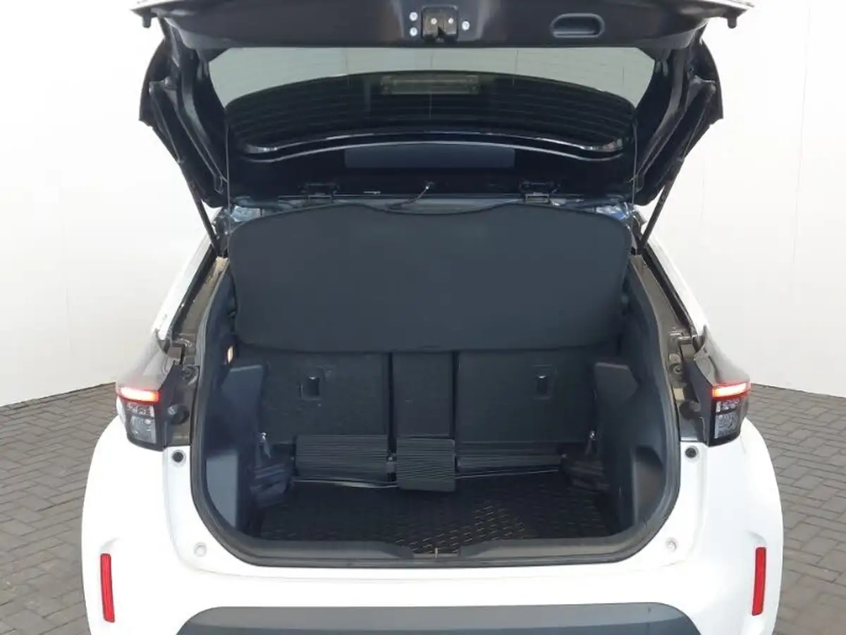 2022-toyota-yaris-cross-15-vvt-i-dynamic-big-7