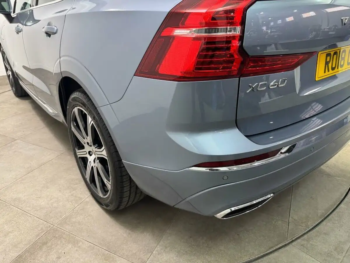 2018-volvo-xc60-20-t8-inscription-pro-390bhp-twin-engine-big-19