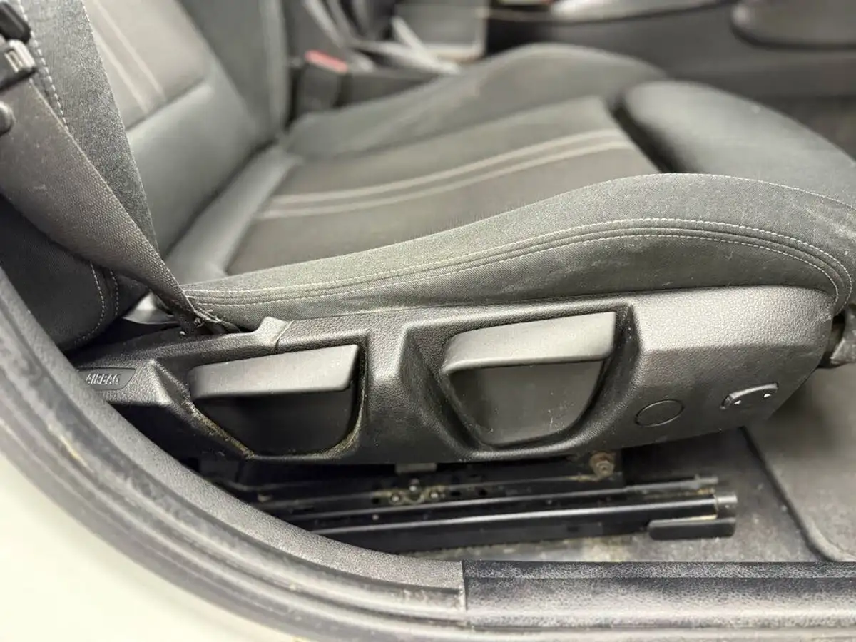 2016-bmw-1-series-15-118i-sport-5d-big-41