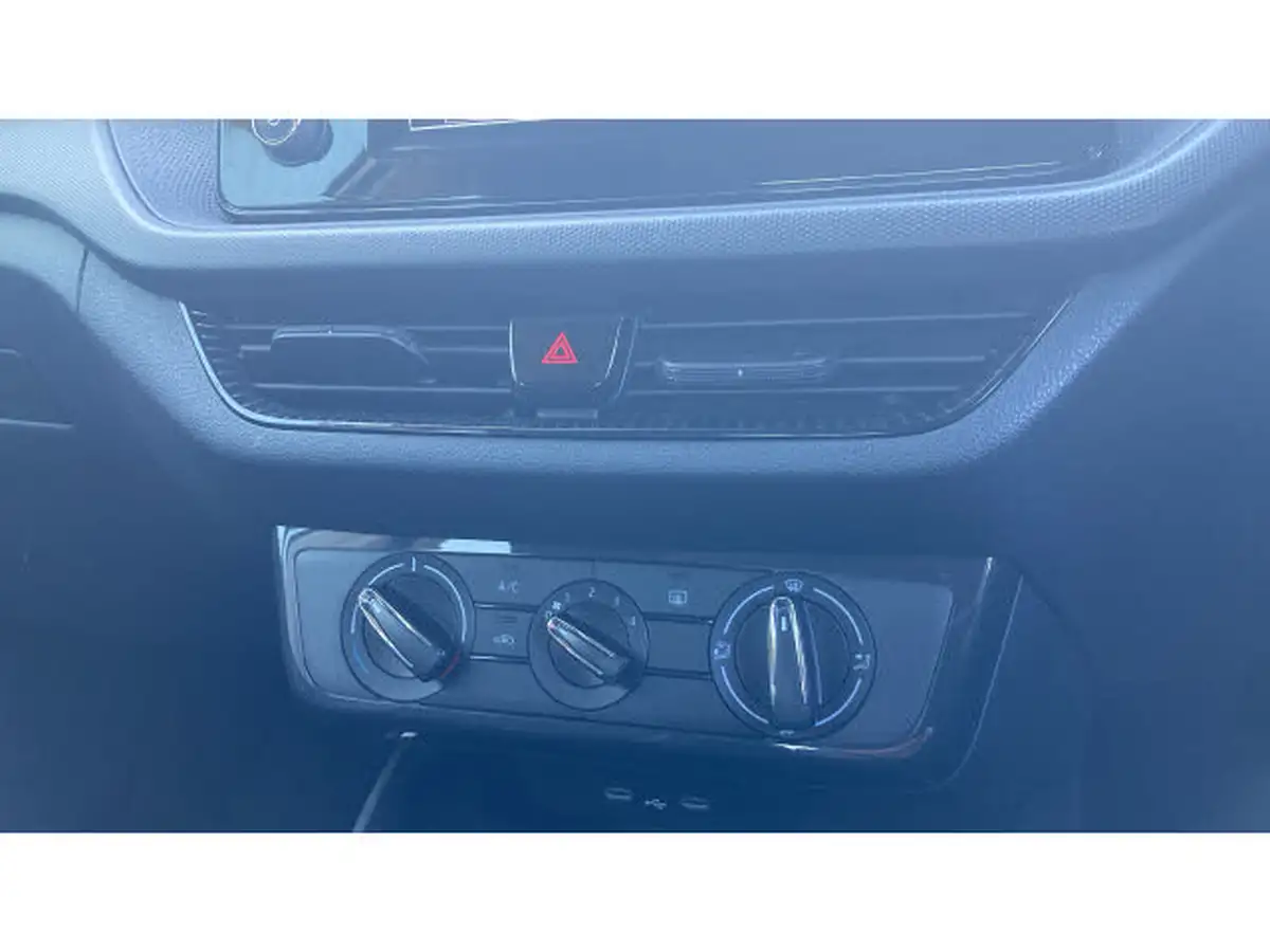 2022-skoda-fabia-10-mpi-se-comfort-big-12