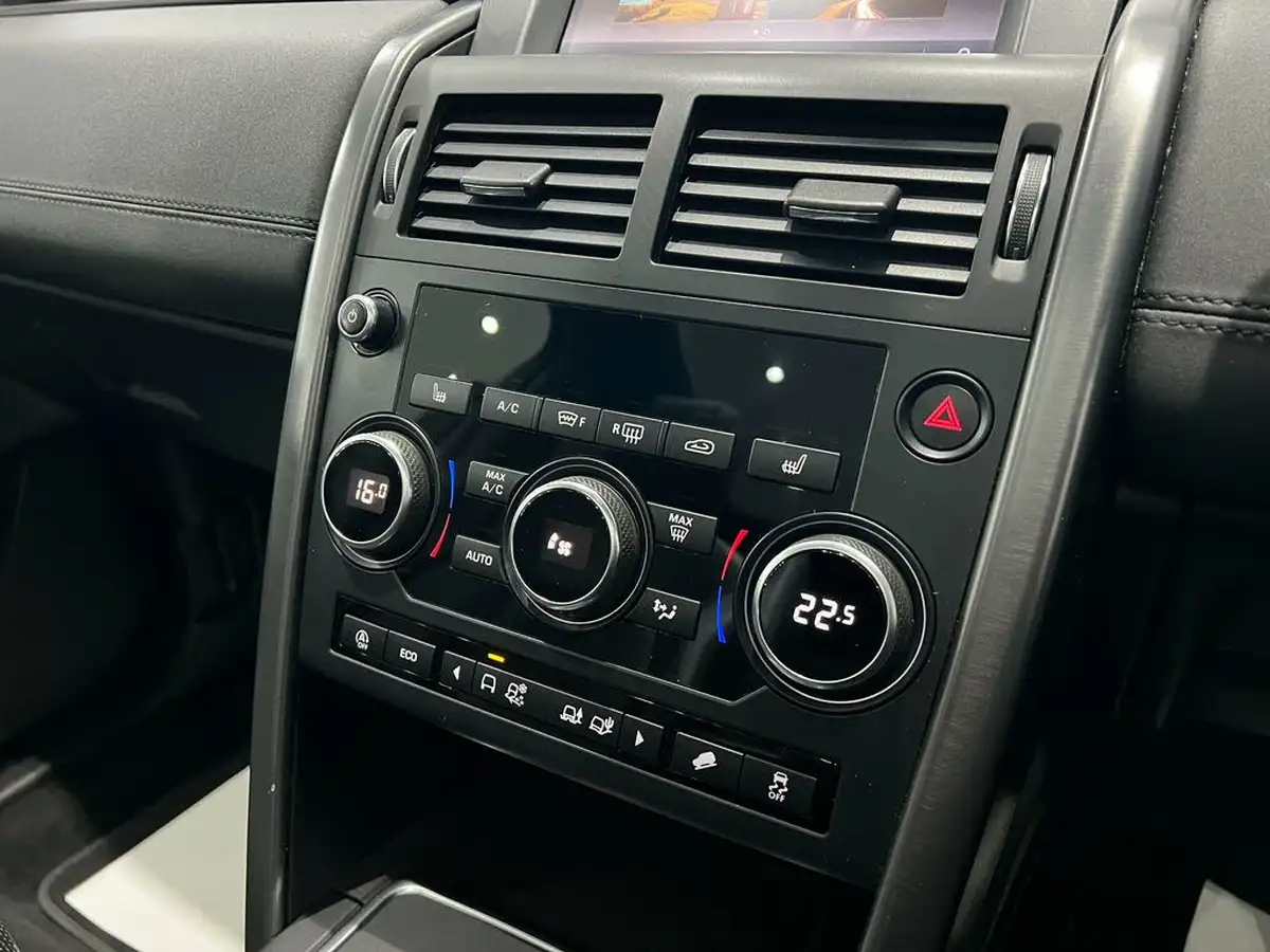 2019-land-rover-discovery-sport-20td4-landmark-big-34