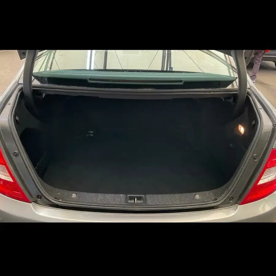 2010-mercedes-benz-c-class-16-c180-kompressor-sport-saloon-4d-auto-big-6