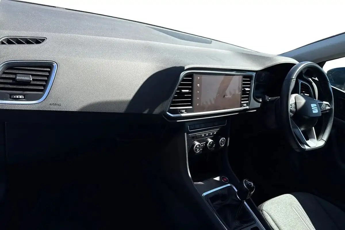 2023-seat-ateca-15-ecotsi-se-technology-big-8