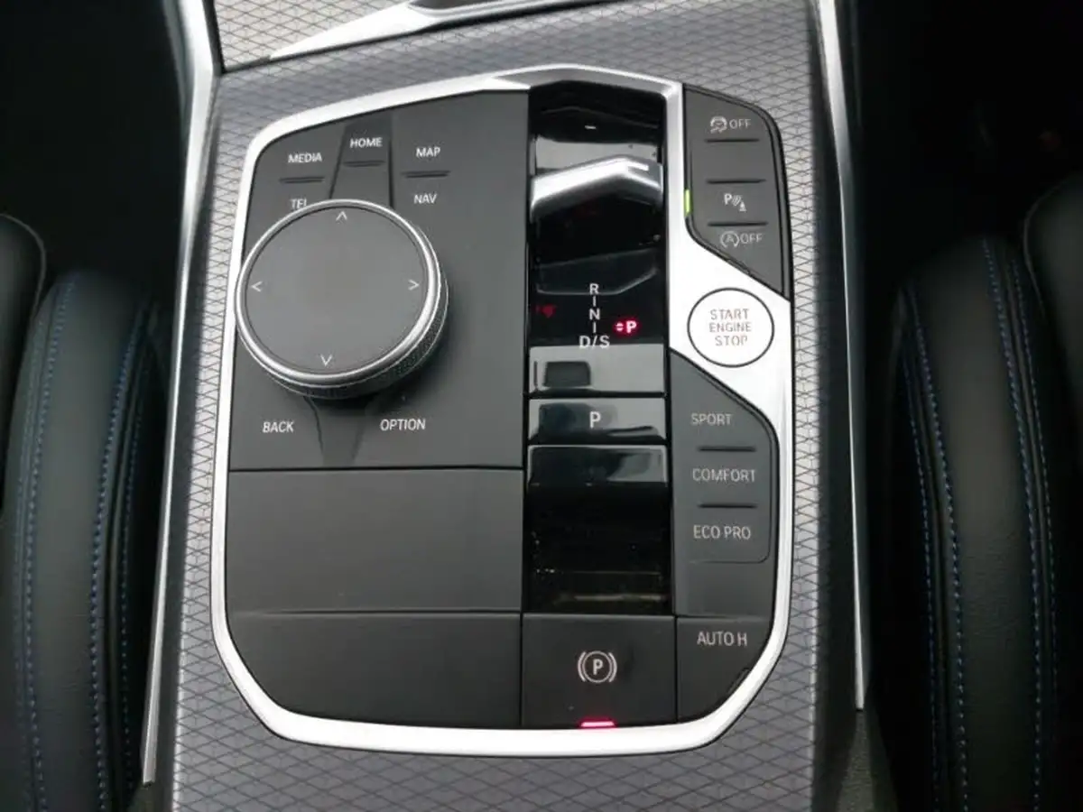 2024-bmw-3-series-20-320i-m-sport-saloon-4d-big-18