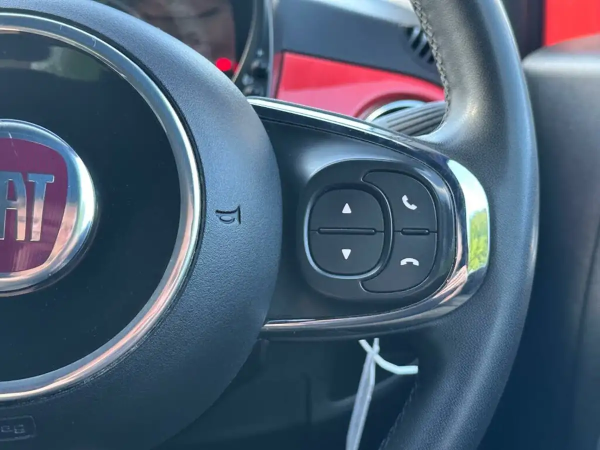 2020-fiat-500-12-lounge-big-18
