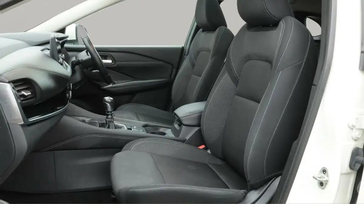2022-nissan-qashqai-13-dig-t-n-connecta-140ps-big-14
