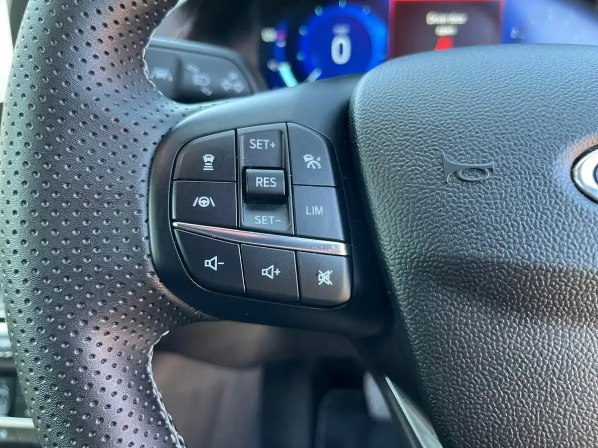 2023-ford-puma-suv-10-st-line-vignale-155ps-auto-big-39