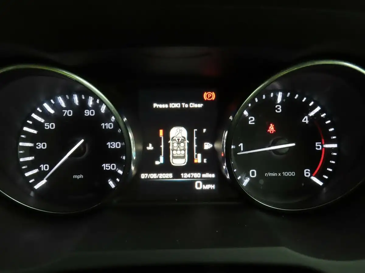 2014-land-rover-range-rover-evoque-22sd4-pure-big-6