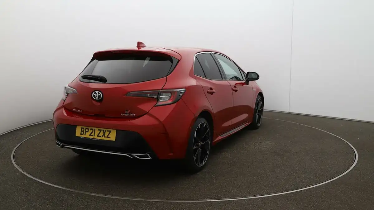 2021-toyota-corolla-18-vvt-i-gr-sport-trk-hatchback-big-55