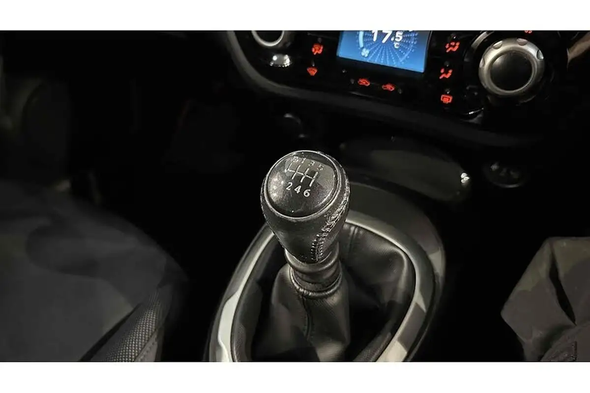 2017-nissan-juke-12-dig-t-n-connecta-ss-big-36