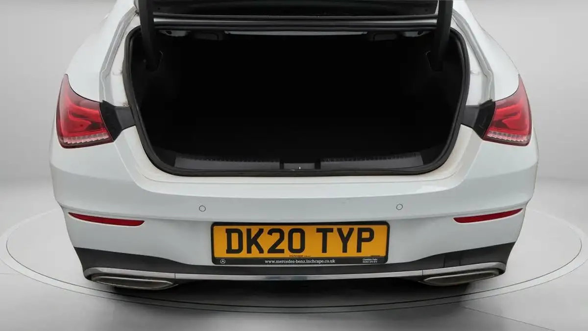 2020-mercedes-benz-cla-13-cla-180-amg-line-coupe-4d-big-17